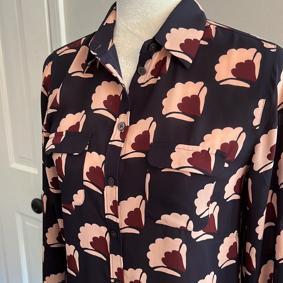 Loft button down blouse - Picture 2 of 3